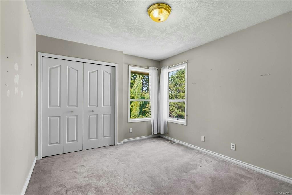 4343 Emily Carr Drive, Saanich, BC, V8X 5E4 - 23
