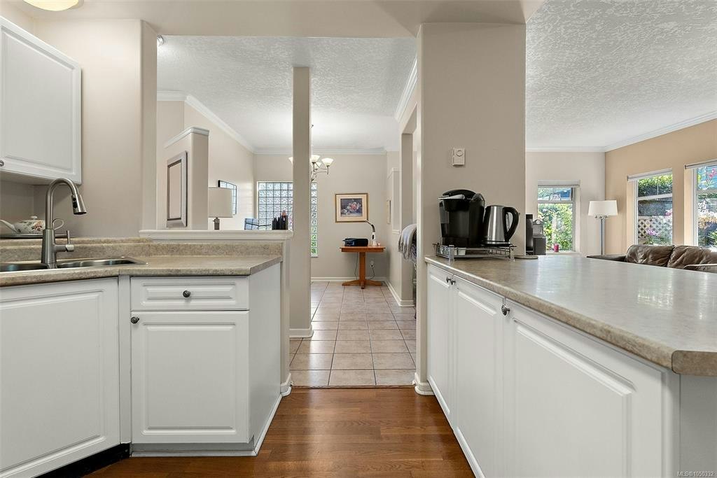 106-1110 Willow Street, Saanich, BC, V8X 3K2 - 14