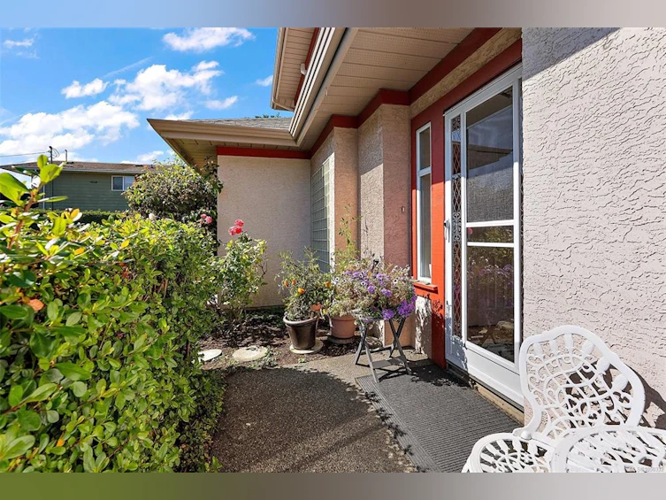 106-1110 Willow Street, Saanich, BC, V8X 3K2 - 36