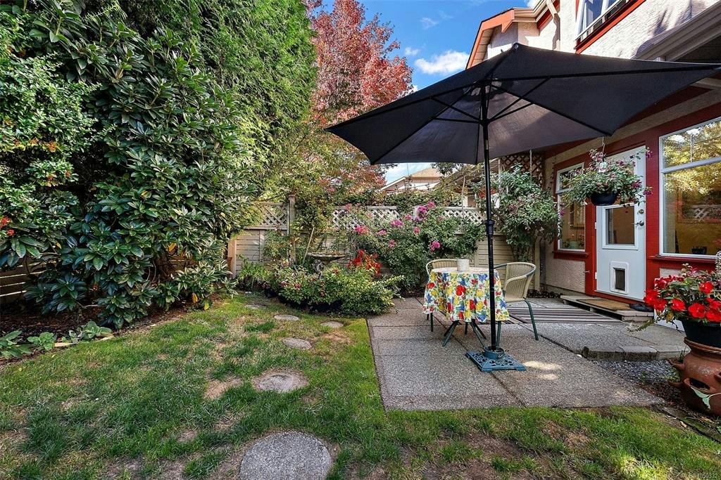 106-1110 Willow Street, Saanich, BC, V8X 3K2 - 31