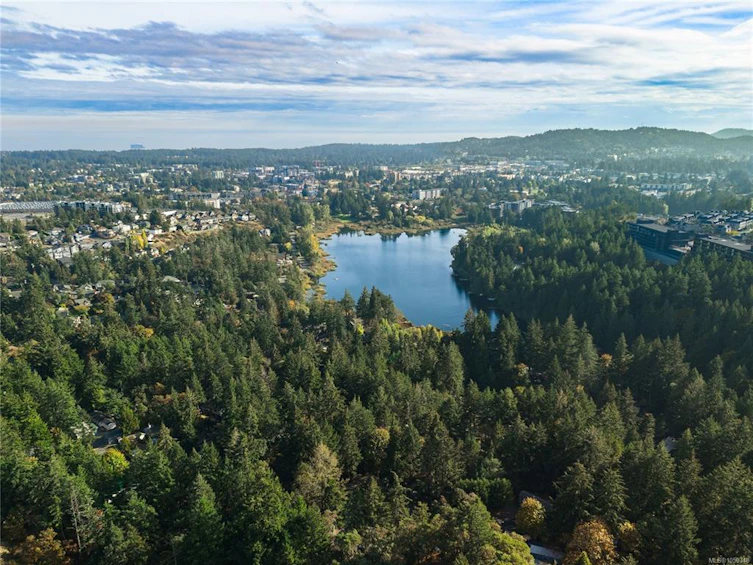 74-2500 Florence Lake Road, Langford, BC, V9B 4H2 - 39