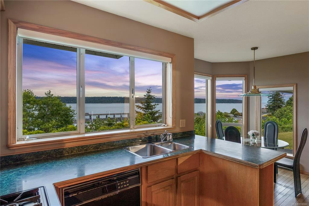 725 Thulin Street, Campbell River, BC, V9W 2L4 - 14