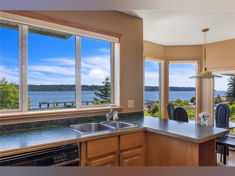 725 Thulin Street, Campbell River, BC, V9W 2L4 - 8