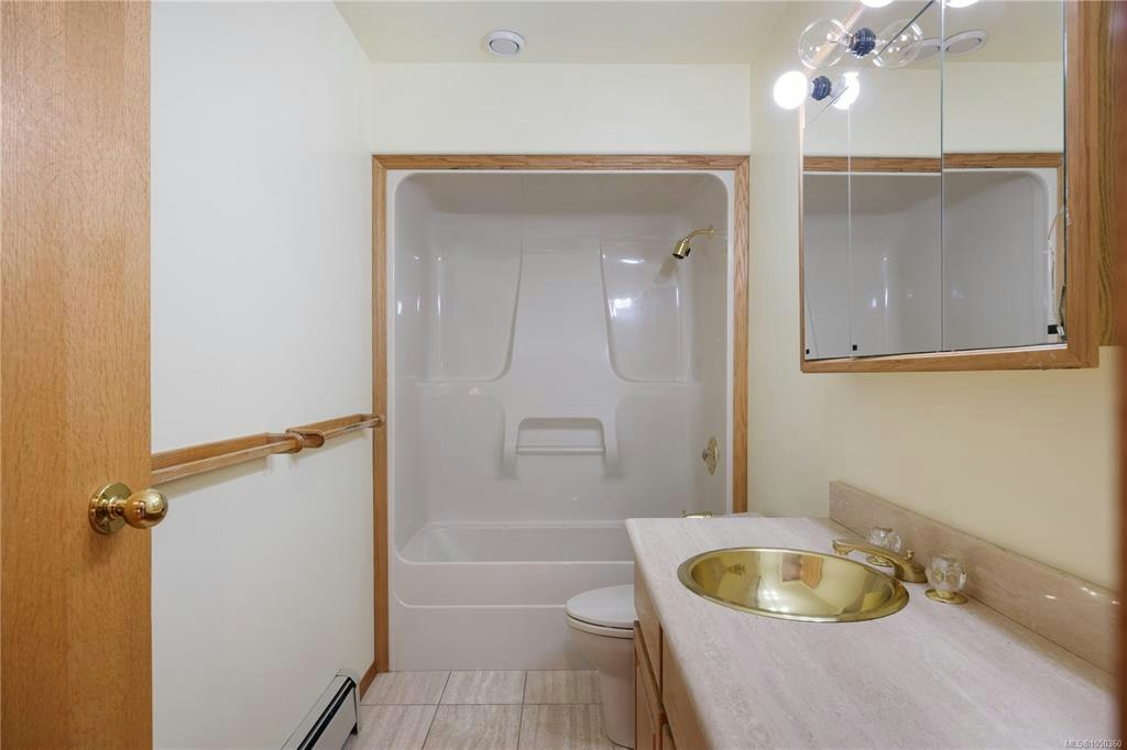 725 Thulin Street, Campbell River, BC, V9W 2L4 - 49