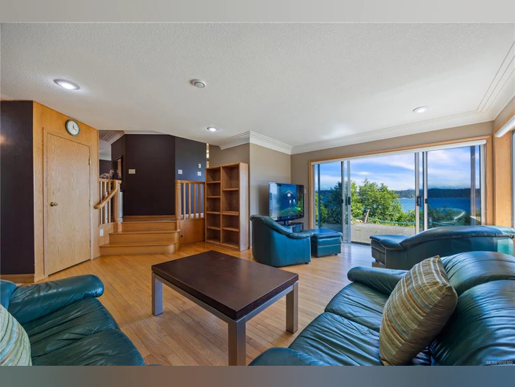 725 Thulin Street, Campbell River, BC, V9W 2L4 - 10