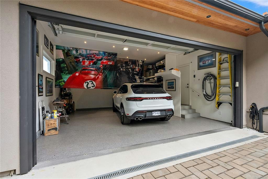 2920 Mt. Baker View Road, Saanich, BC, V8N 1Z5 - 69
