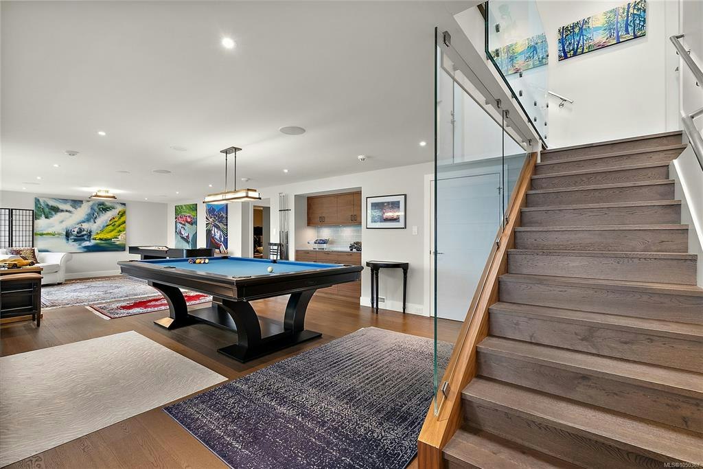 2920 Mt. Baker View Road, Saanich, BC, V8N 1Z5 - 37