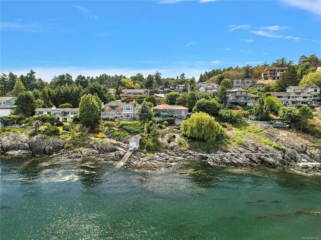 2920 Mt. Baker View Road, Saanich, BC, V8N 1Z5 - 54