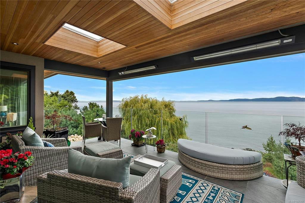 2920 Mt. Baker View Road, Saanich, BC, V8N 1Z5 - 9