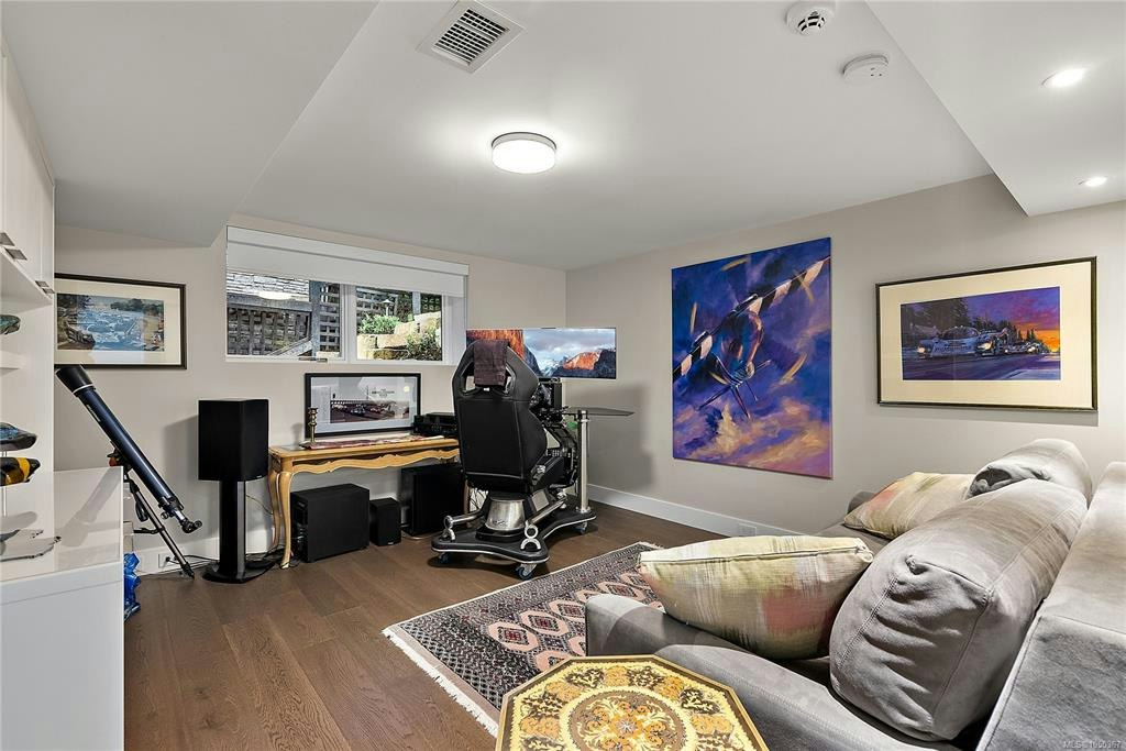 2920 Mt. Baker View Road, Saanich, BC, V8N 1Z5 - 41