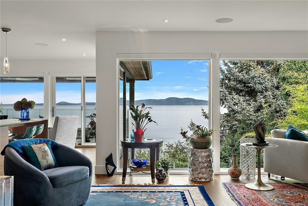2920 Mt. Baker View Road, Saanich, BC, V8N 1Z5 - 15