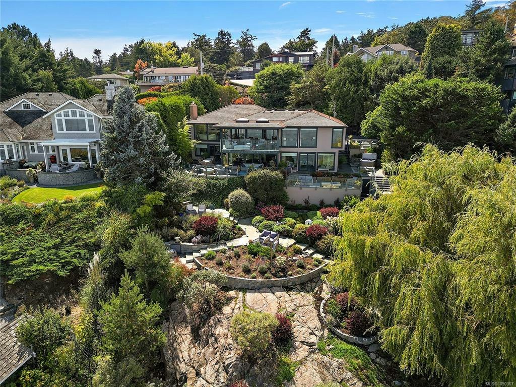 2920 Mt. Baker View Road, Saanich, BC, V8N 1Z5 - 50