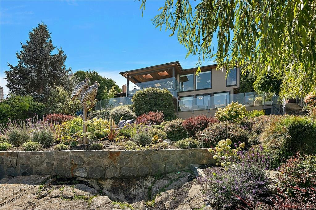 2920 Mt. Baker View Road, Saanich, BC, V8N 1Z5 - 56