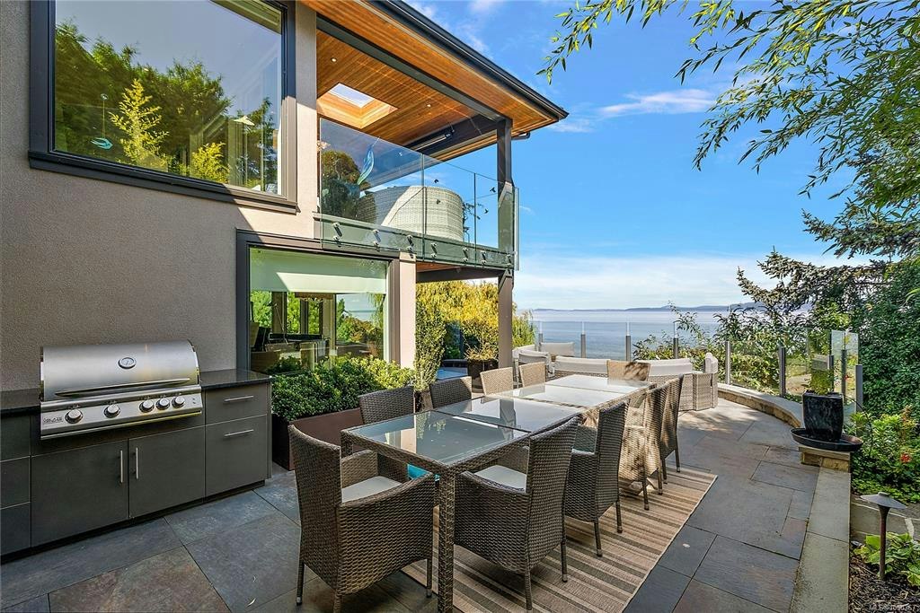 2920 Mt. Baker View Road, Saanich, BC, V8N 1Z5 - 46