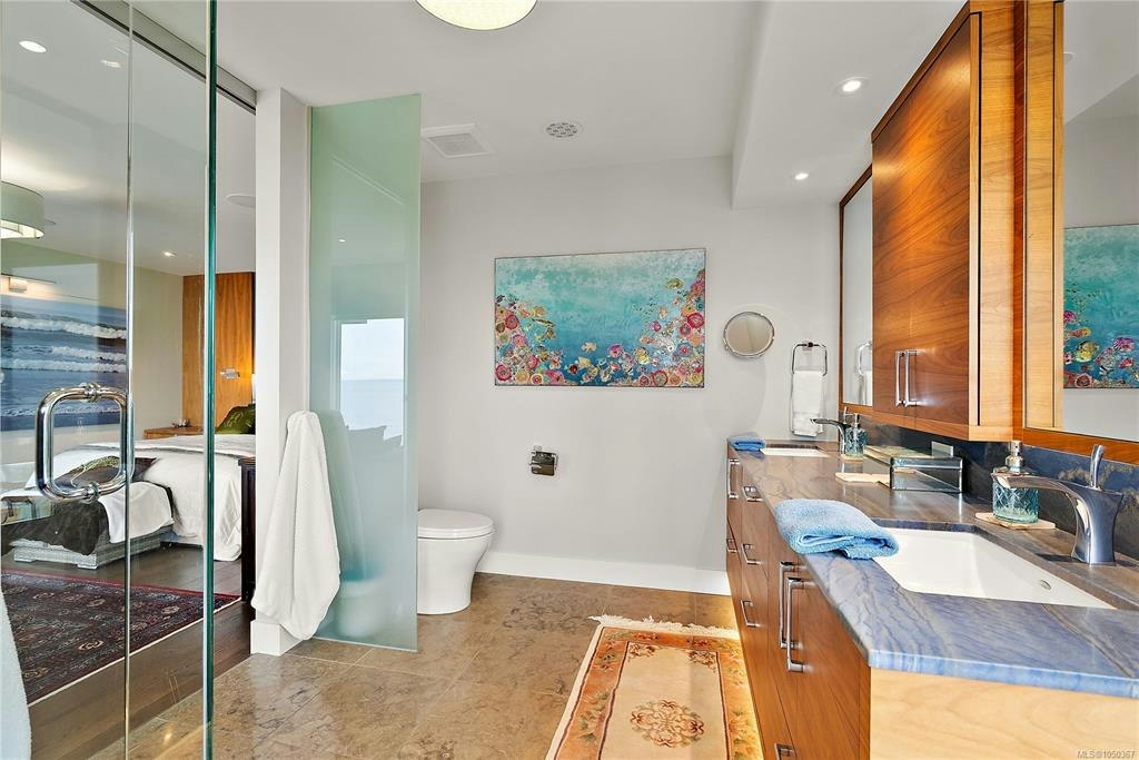 2920 Mt. Baker View Road, Saanich, BC, V8N 1Z5 - 29