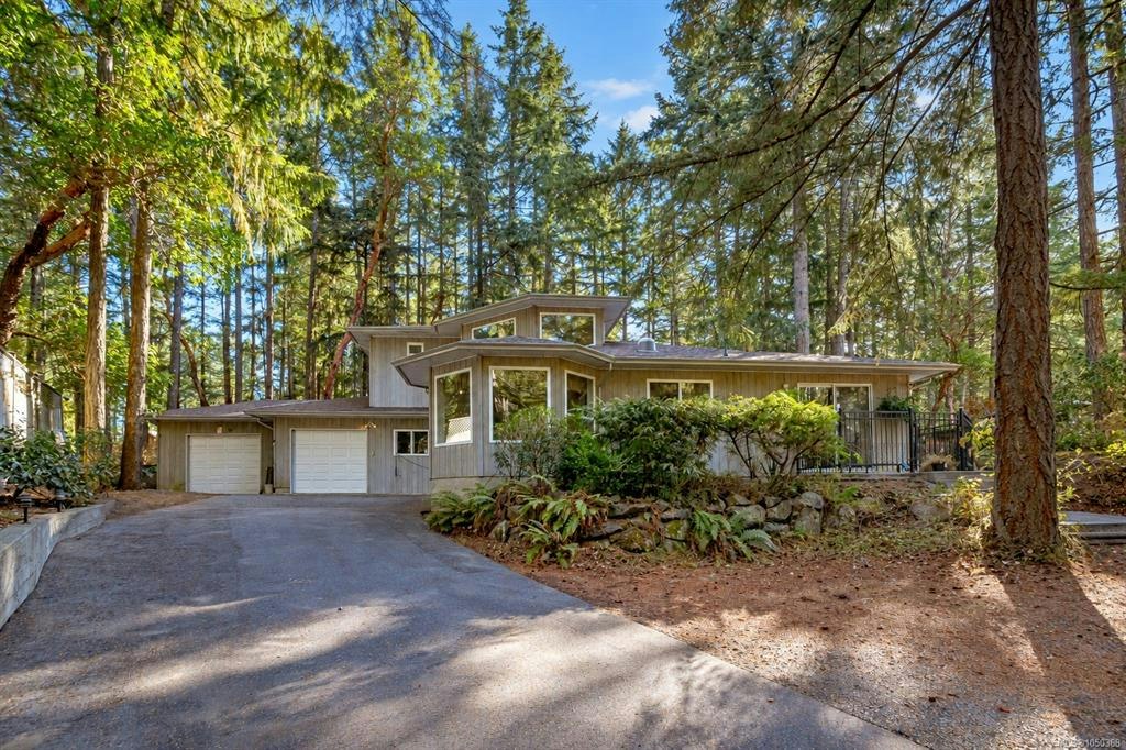 661 Millstream Lake Road, Highlands, BC, V9B 6E9