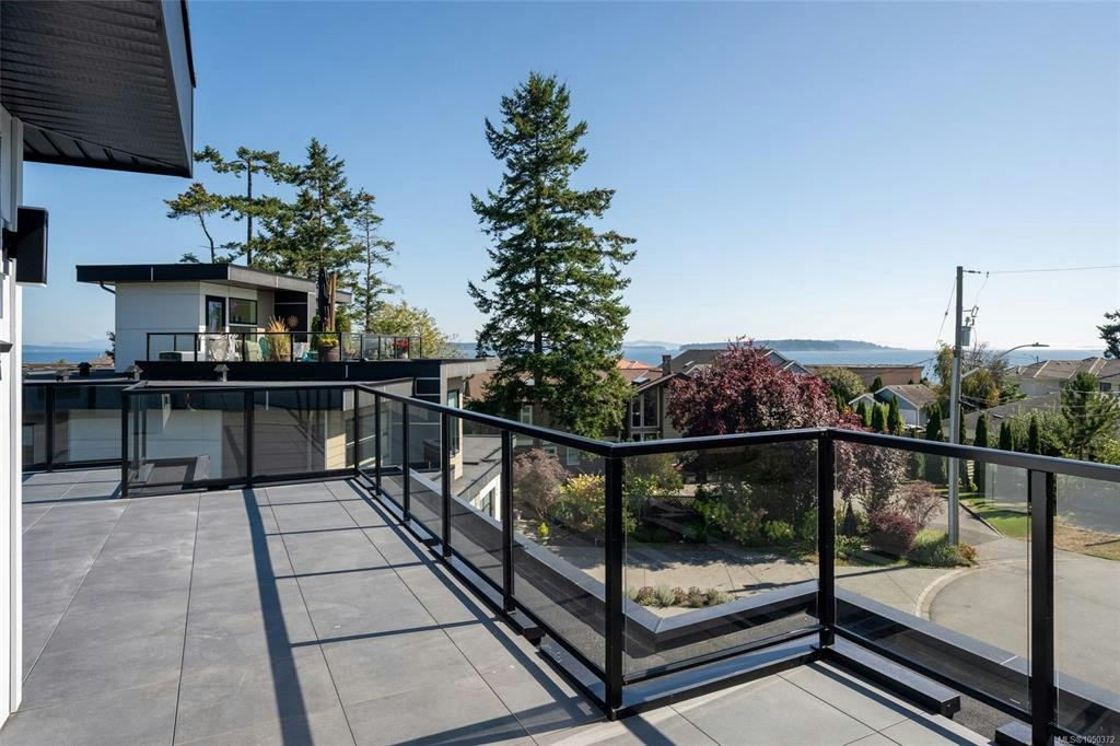 2294 Gail Place, Sidney, BC, V8L 2S2 - 29