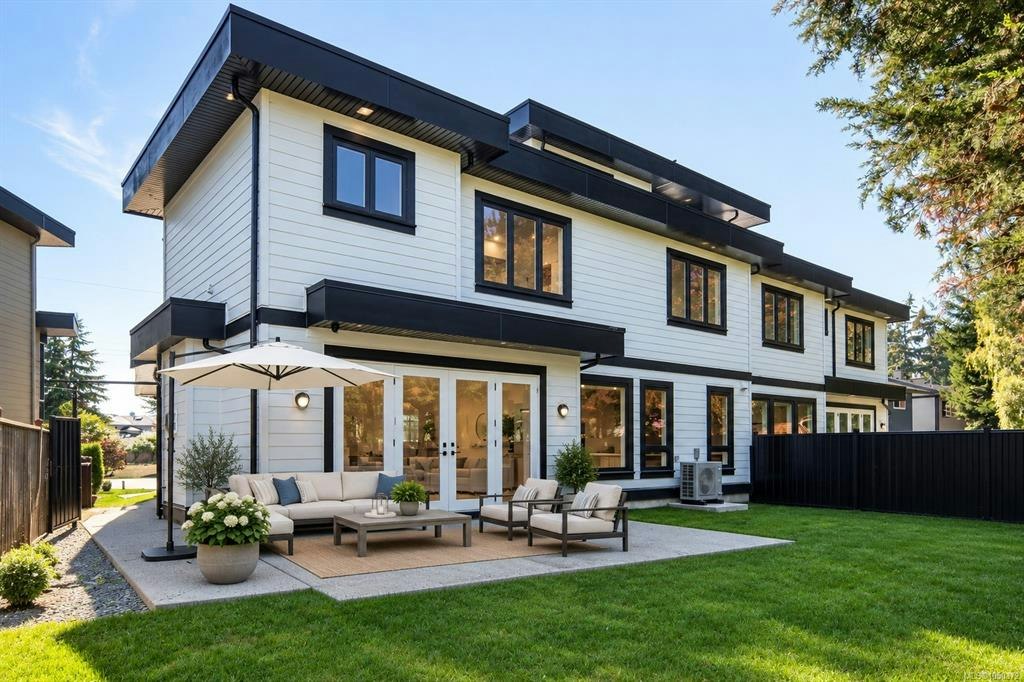 2294 Gail Place, Sidney, BC, V8L 2S2 - 9