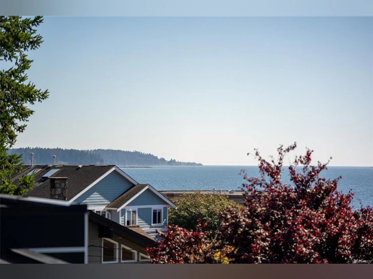 2294 Gail Place, Sidney, BC, V8L 2S2 - 32