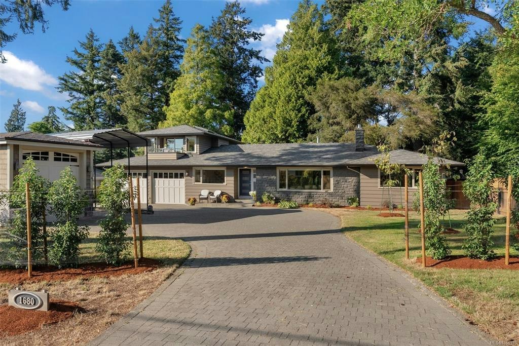 1680 Ash Road, Saanich, BC, V5C 4B3