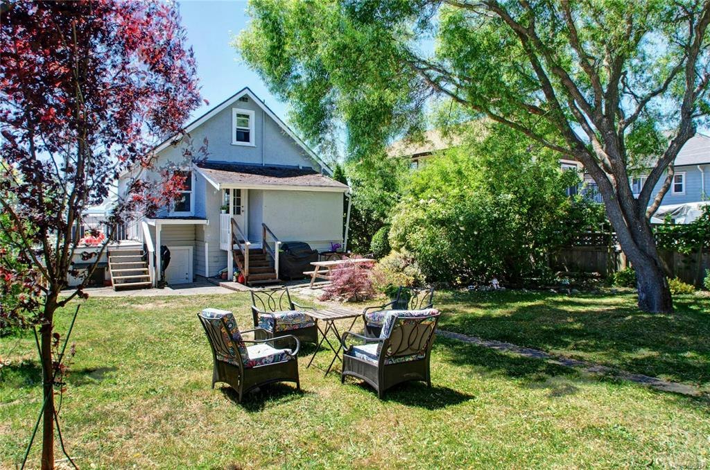 236 Crease Avenue, Saanich, BC, V8Z 1S9
