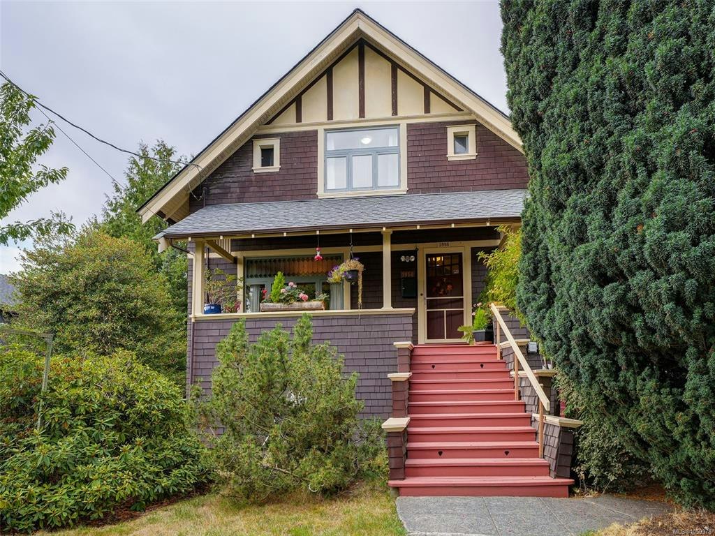 1956 Ashgrove Street, Victoria, BC, V8R 4N7