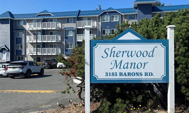 209-3185 Barons Road