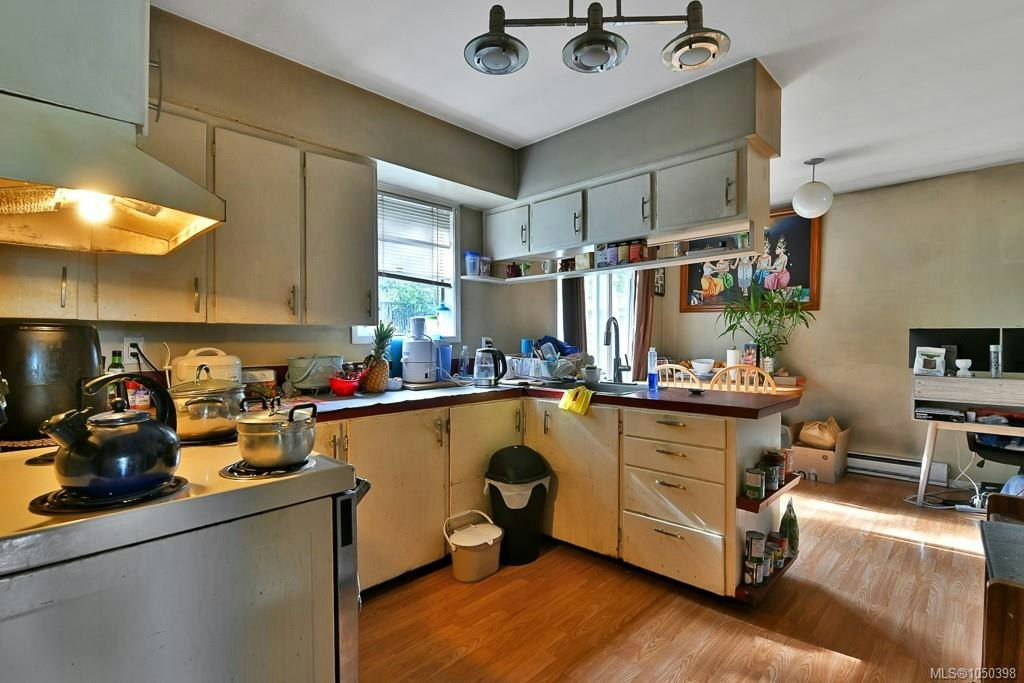 311 Holly Avenue, Nanaimo, BC, V9S 3M3 - 8