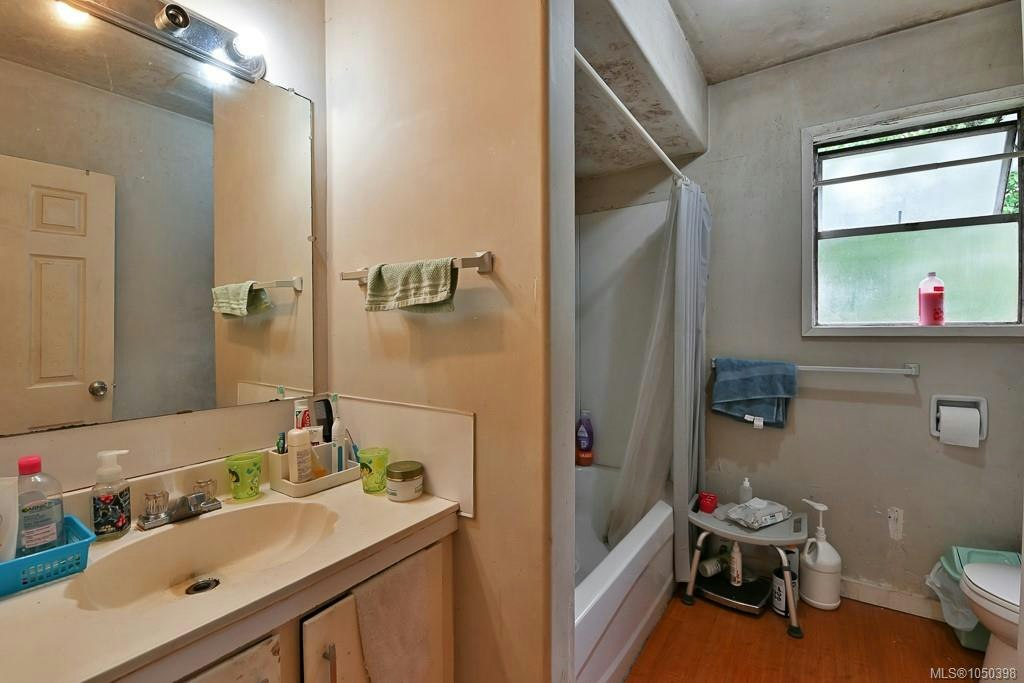 311 Holly Avenue, Nanaimo, BC, V9S 3M3 - 11