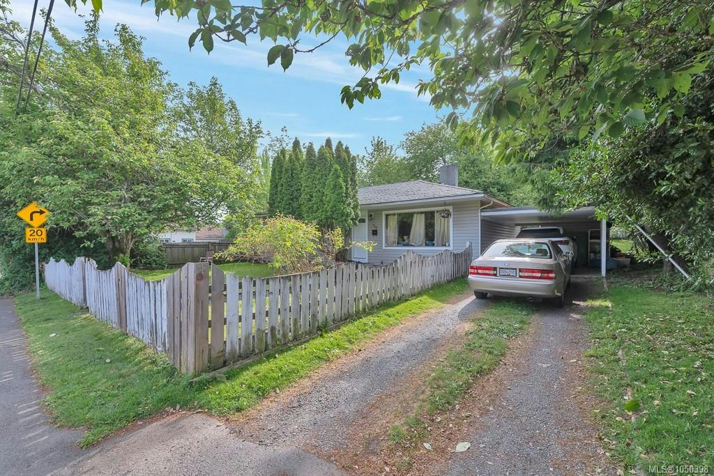 311 Holly Avenue, Nanaimo, BC, V9S 3M3 - 2