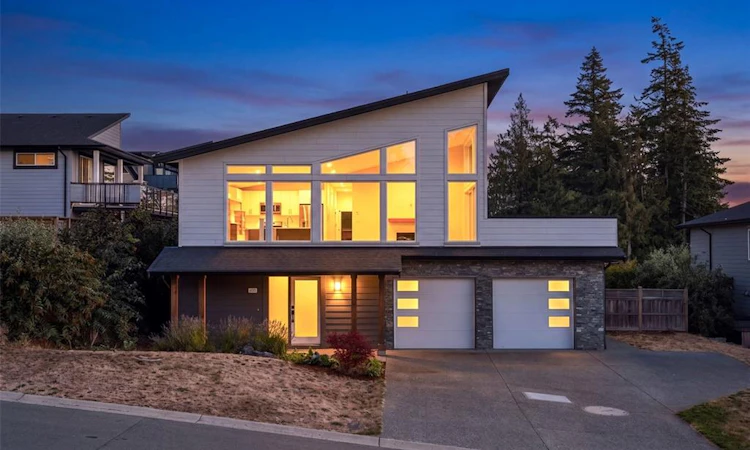 2211 Winfield Drive