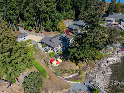 3838 Fearn Way - 3