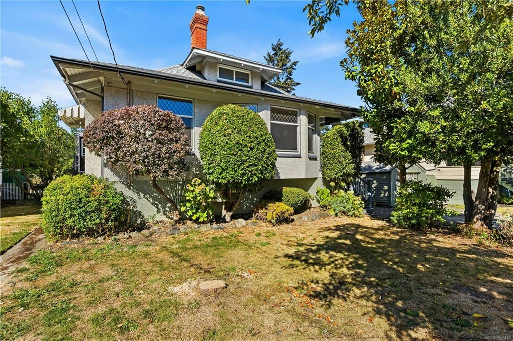 1360 Lang Street, Victoria, BC, V8T 2S5