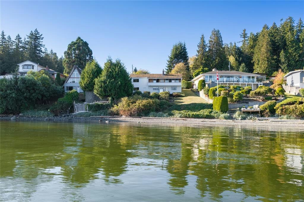3809 W Gardner Road, Saltair, BC, V9G 1Z5