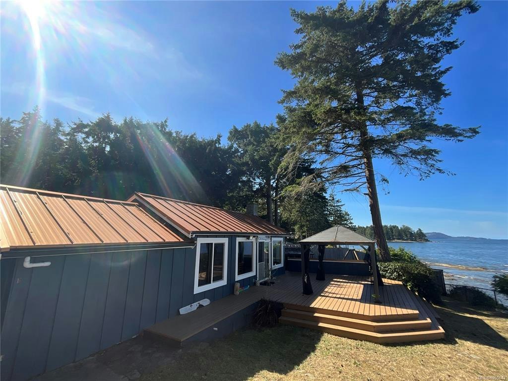 532 Berry Point Road, Gabriola Island, BC, V0R 1X1
