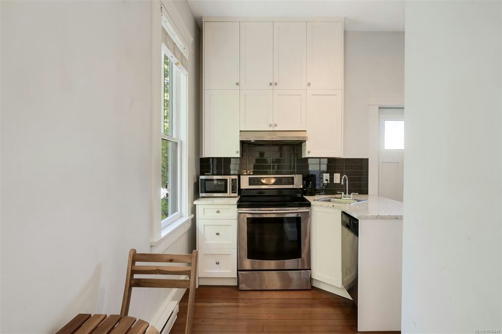 737 Vancouver Street, Victoria, BC, V8V 3V4 - 41