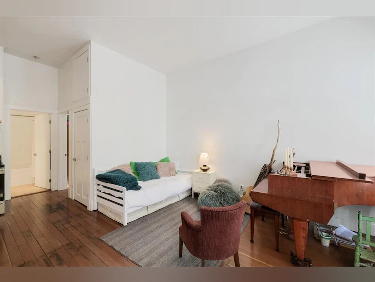 737 Vancouver Street, Victoria, BC, V8V 3V4 - 11