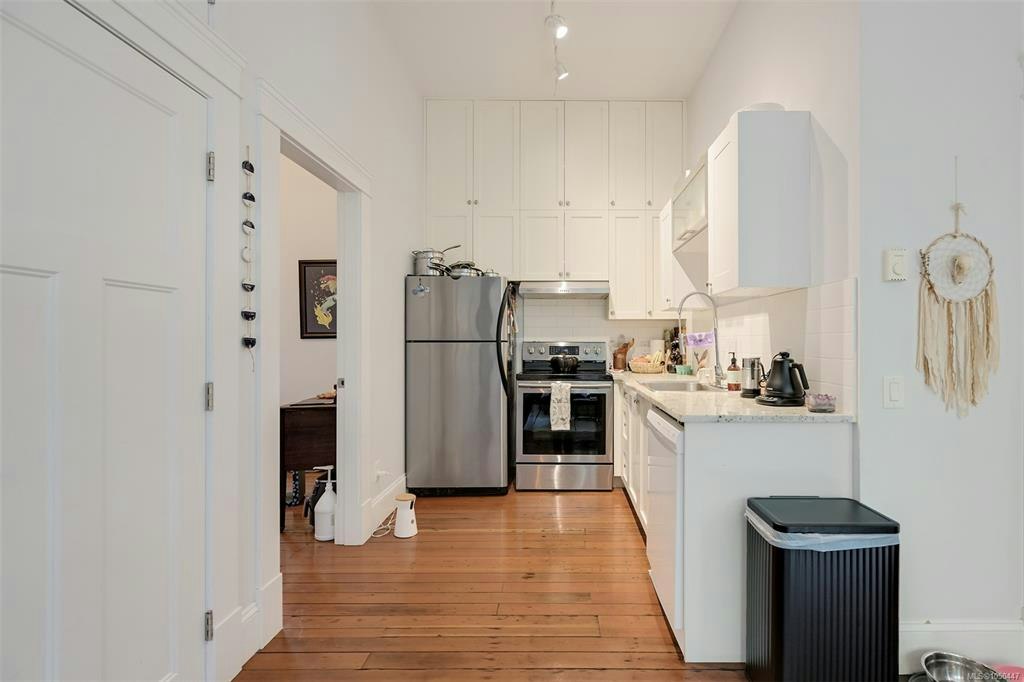 737 Vancouver Street, Victoria, BC, V8V 3V4 - 29