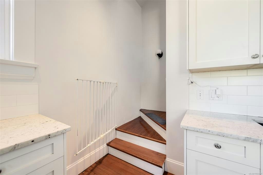 737 Vancouver Street, Victoria, BC, V8V 3V4 - 61