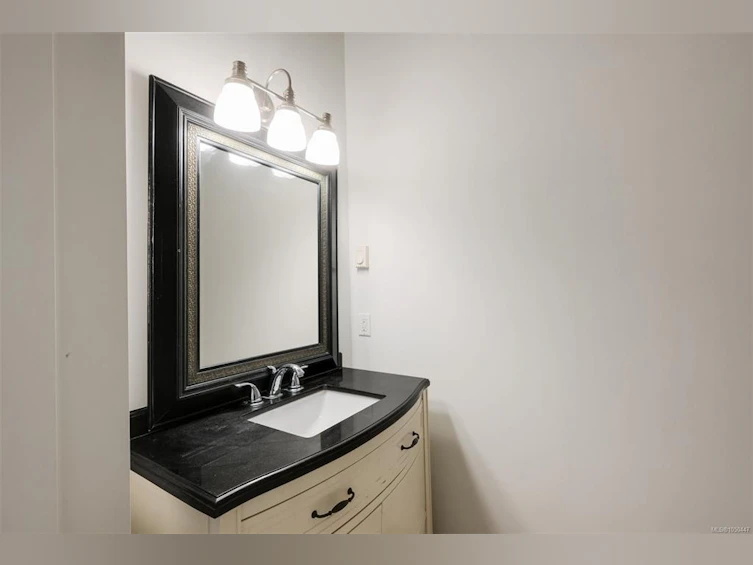 737 Vancouver Street, Victoria, BC, V8V 3V4 - 20