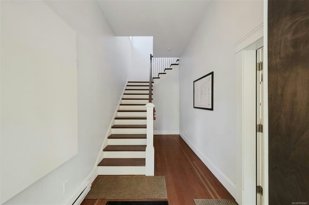 737 Vancouver Street, Victoria, BC, V8V 3V4 - 6