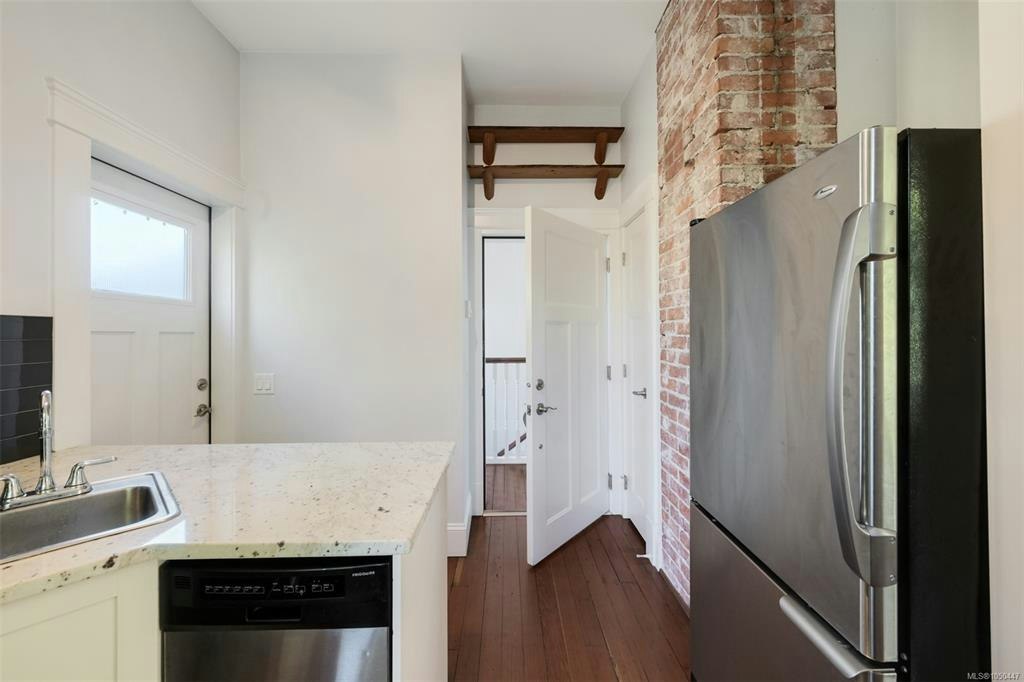 737 Vancouver Street, Victoria, BC, V8V 3V4 - 39