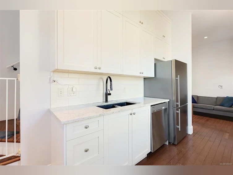 737 Vancouver Street, Victoria, BC, V8V 3V4 - 56