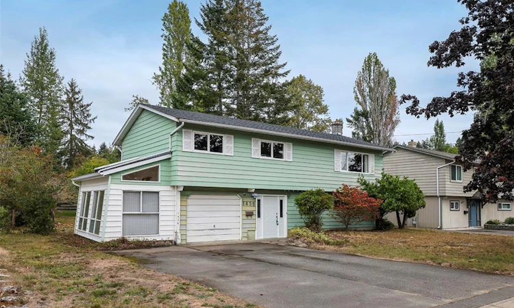 1456 Dogwood Avenue