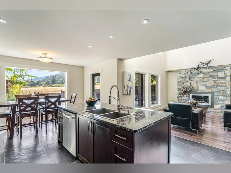 2466 Summerset Road, Nanoose, BC, V9P 9E4 - 3