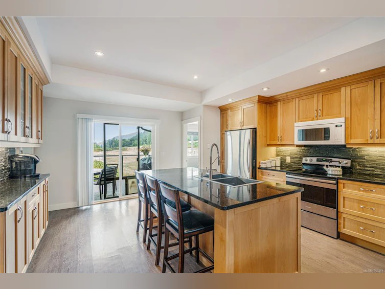 2466 Summerset Road, Nanoose, BC, V9P 9E4 - 36