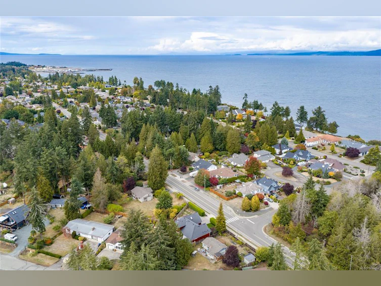 647 Temple Street, Parksville, BC, V9P 1B4 - 83