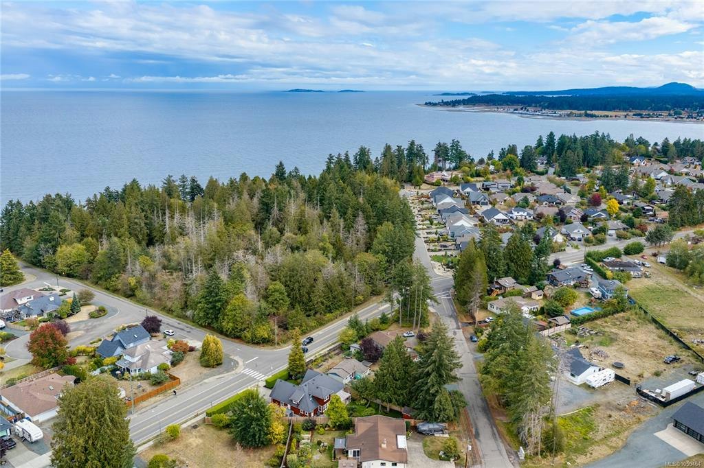 647 Temple Street, Parksville, BC, V9P 1B4 - 86
