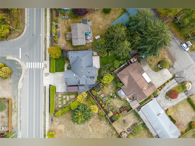647 Temple Street, Parksville, BC, V9P 1B4 - 76