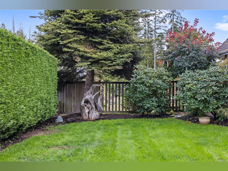 647 Temple Street, Parksville, BC, V9P 1B4 - 65